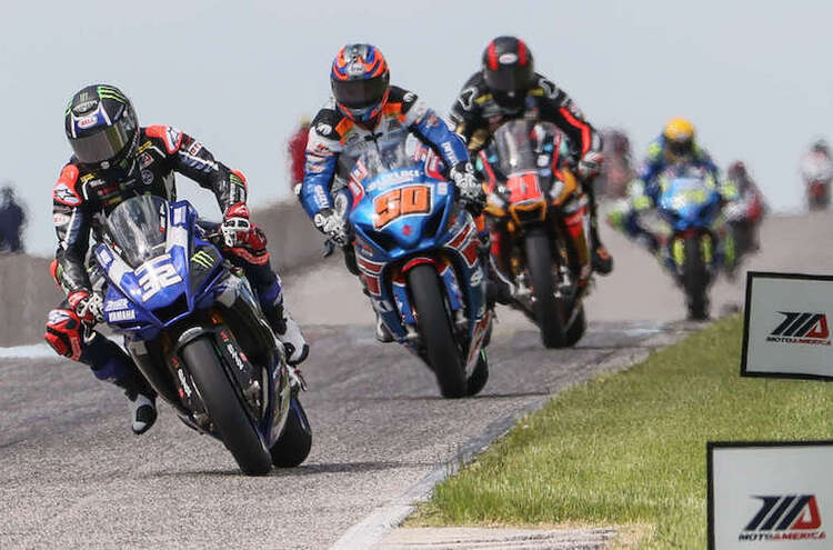 Jake Gagne, Bobby Fong und Mathew Scholtz kämpften beim Saisonauftakt um jeden Preis