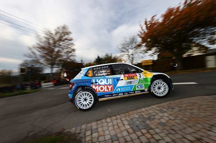 Julius Tannert führt beim Heimspiel