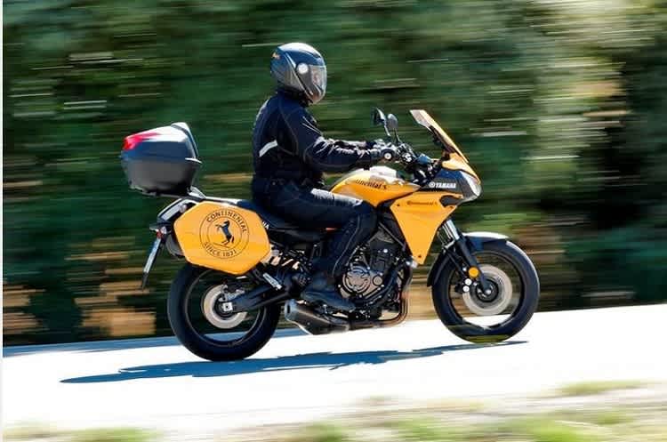 Die Yamaha Tracer 700 ist das offizielle Begleitmotorrad des spanischen Radrennens Vuelta 