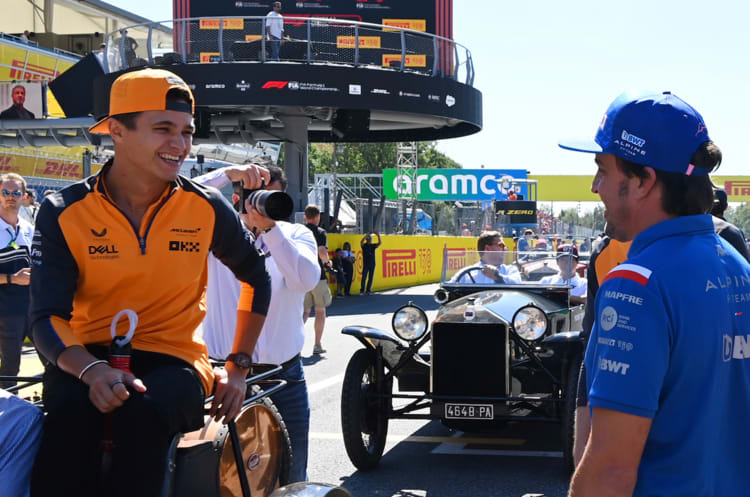 Lando Norris und Fernando Alonso in Monza 2022