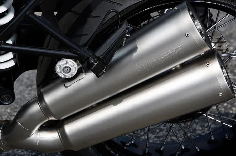 Fahrverbote für laute Motorradfahrer im Tirol lösen eine Stornowelle aus und verärgern Gastwirte und Hoteliers