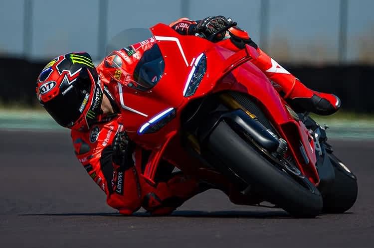 Ducati Panigale V4R: Das Superbike-Homologationsmotorrad erfüllt hächste Ansprüche - auf der Rennstrecke