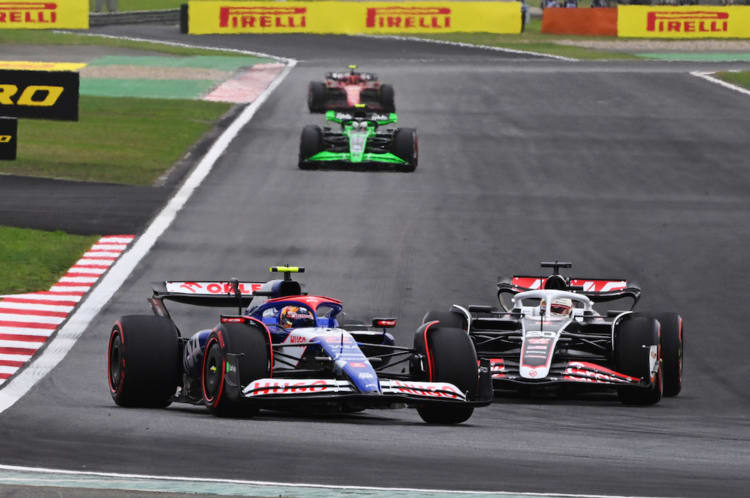 Yuki Tsunoda gegen Kevin Magnussen: Bald kracht’s