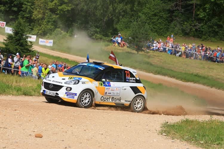 Emil Bergkvist in Estland auf dem Weg zum Titel