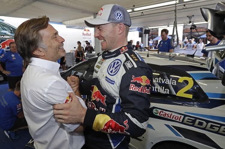 VW-Sportchef Jost Capito (li.) und Jari-Matti Latvala