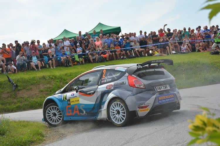 Ex-Staatsmeister Hermann Neubauer