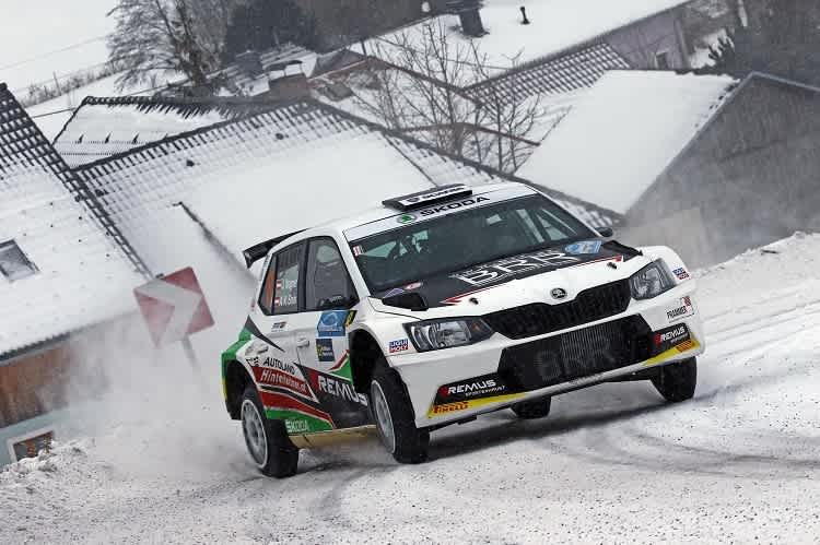 Julian Wagner führt bei der Jännerrrallye