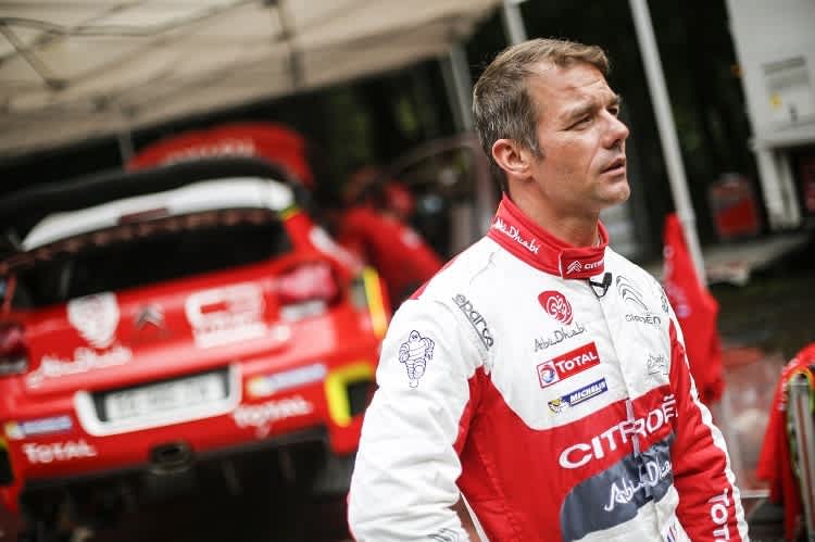 Sébastien Loeb vor seinem Testauto