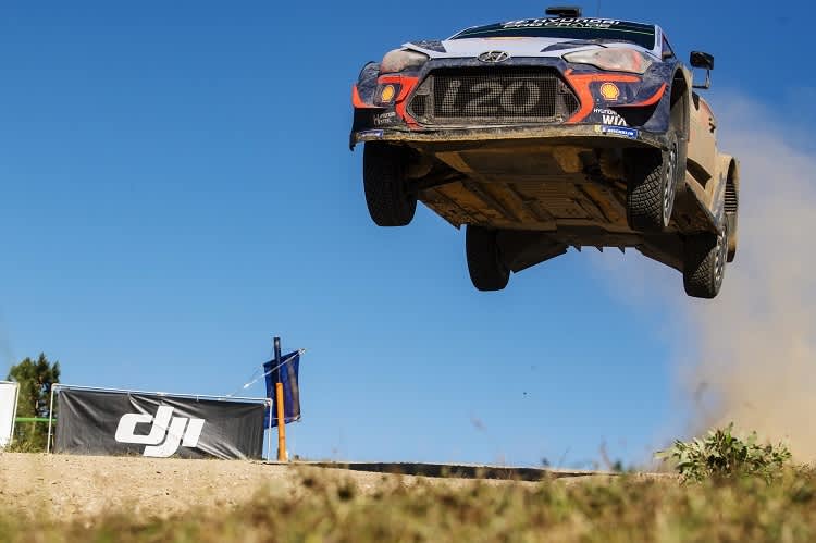 Italien-Überflieger Thierry Neuville sprang zum dritten Saisonsieg