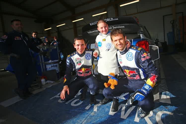 Quentin zwischen Julien Ingarssia (li.) und Sébastien Ogier