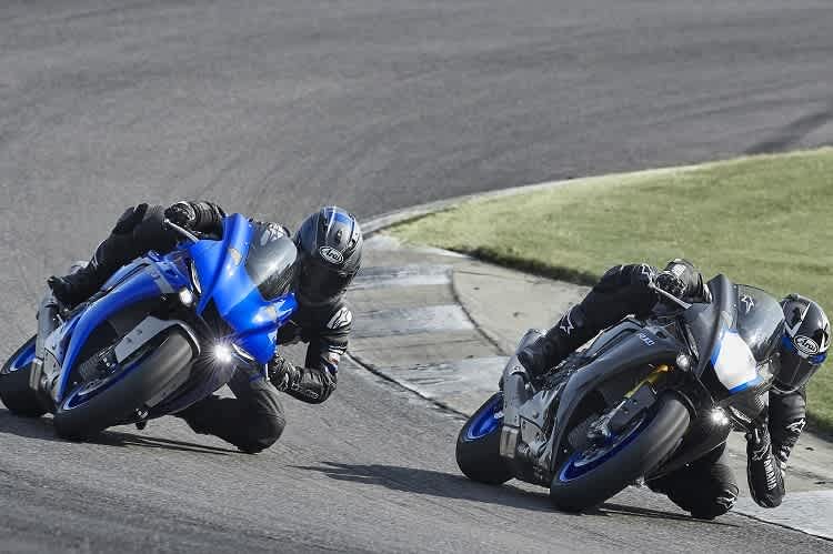Yamaha YZF-R1 (links) und R1M: Für 19.299 bzw. 25.999 Euro