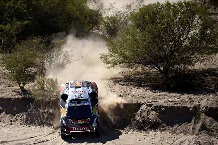 Carlos Sainz übernimmt mit seinem zweiten Tagessieg die Führung