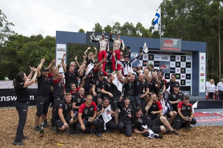 Das Toyota-Team feiert 4. Titel und 50. Sieg