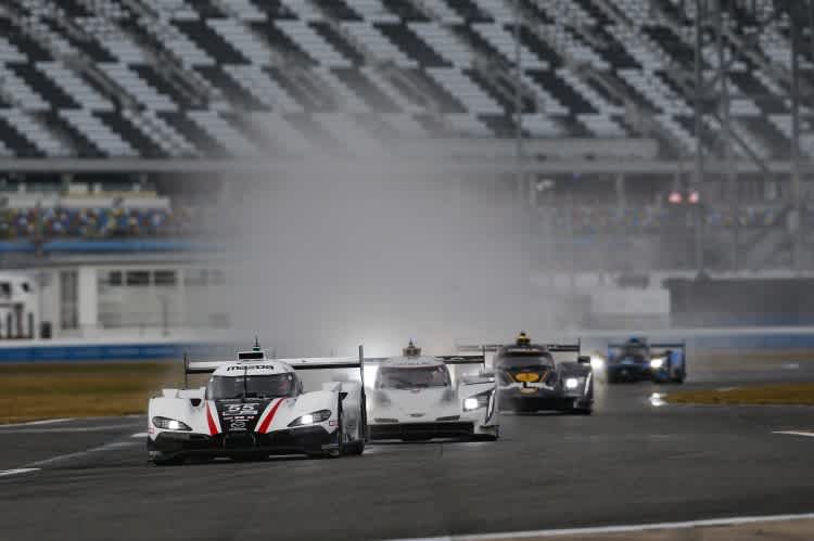 Mazda DPi vorne: In Daytona bestimmen die Prototypen das Geschehen an der Spitze
