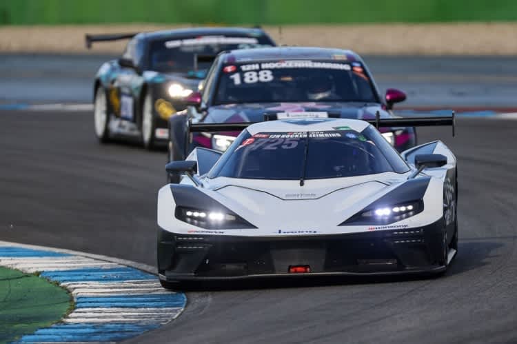 Schönes Rennauto: Der KTM X-Bow GTX auf dem Hockenheimring