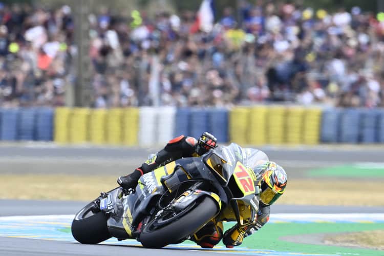 Marco Bezzecchi vor vollem Haus in Le Mans