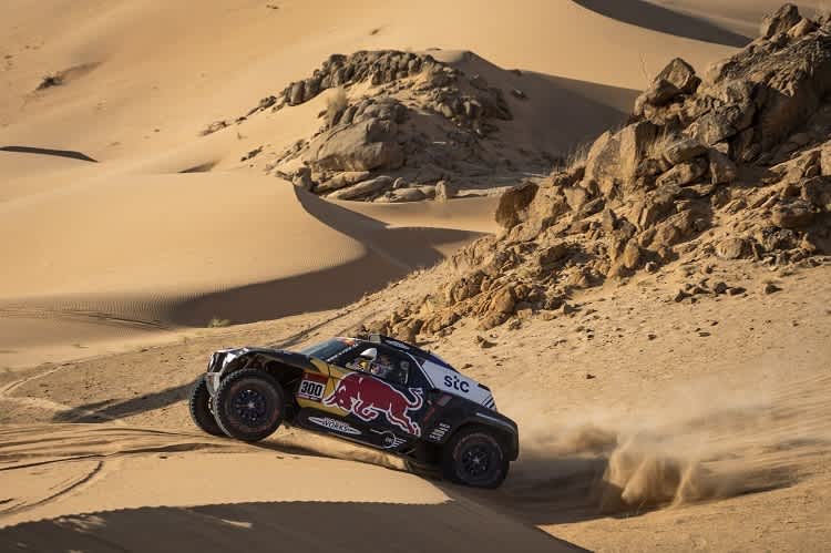 Carlos Sainz gewinnt seine zweite Etappe