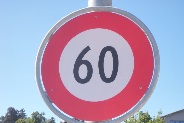 Obrigkeitlich verordnete Schleicherei: 60 km/h auf den Bergstrassen der Dolomiten, teilweise nur für Motorräder