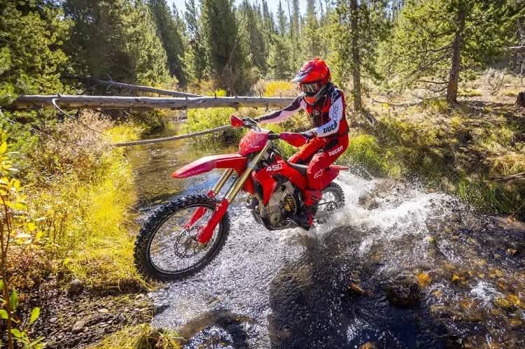 Ducati Desmo 450EDX: Cross-Country-Version der Desmo 450MX, in den USA ab Januar 2026 erhältlich