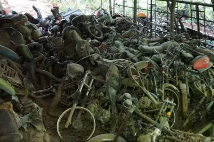 Motorräder zu verkaufen, Zustand mittelprächtig