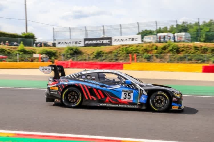 Ein BMW M4 GT3 bei den 24h Spa 2022