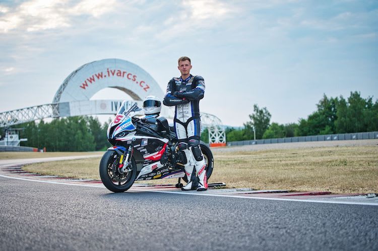 Leon Franz mit seiner BMW S 1000 RR