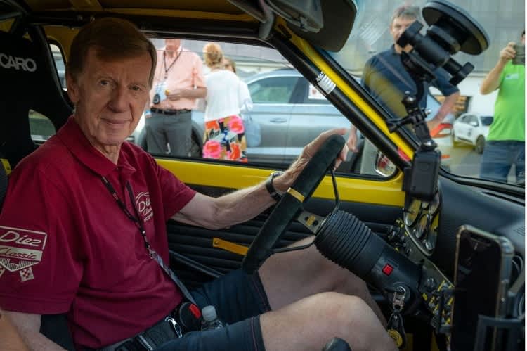 Walter Röhrl im Opel-Cockpit