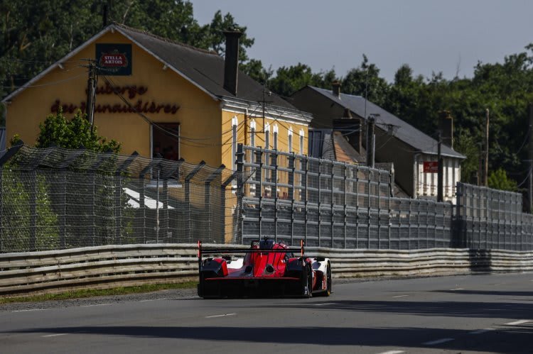 Zeigte der Konkurrenz das Heck: Der Porsche 963