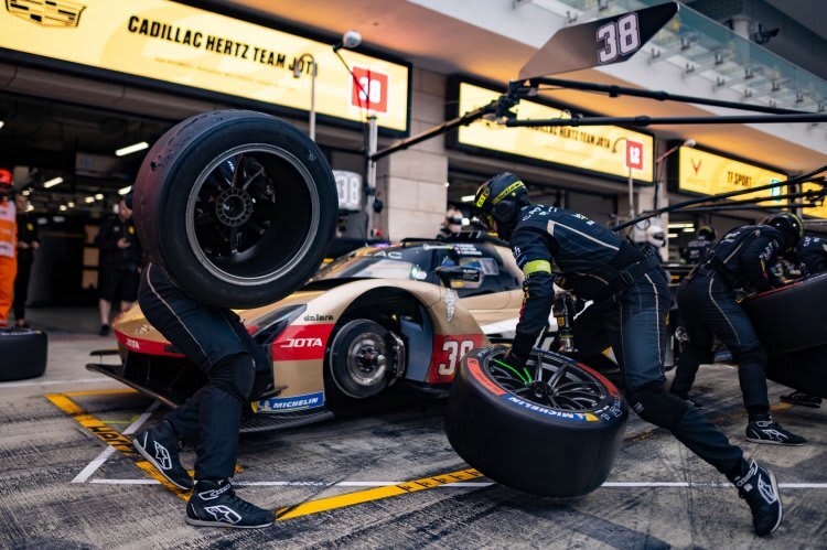 Diesen Cadillac V-Series.R pilotiert Sébastien Bourdais