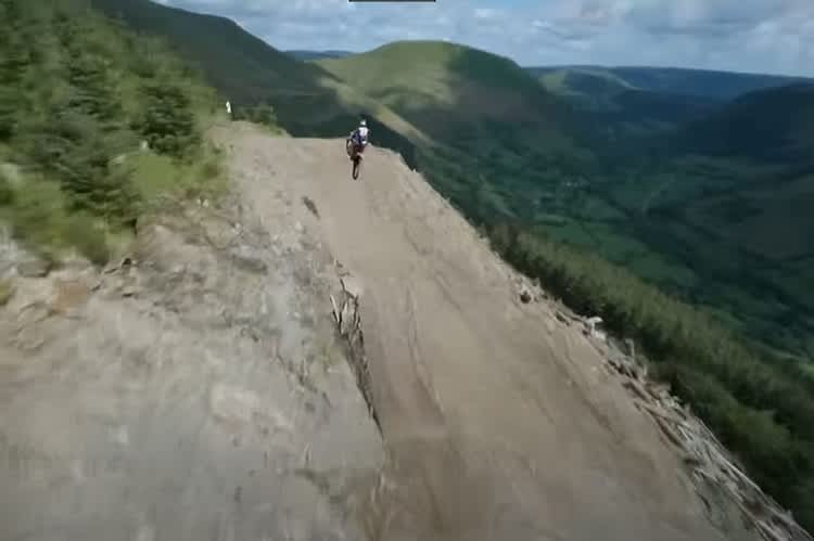 Johnny Walker auf der Red Bull Hardline: «So viel Angst hatte ich noch nie!»