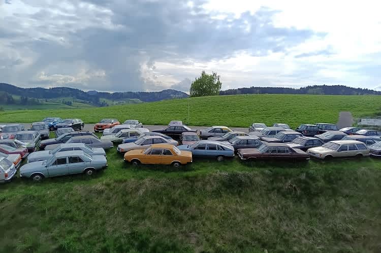 Mit einer jährlichen TÜV-Pflicht sollen Fahrer älterer Autos genervt werden