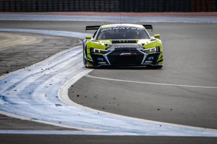 Blick von vorn auf den Audi R8 LMS GT3 evo II von Valentino Rossi