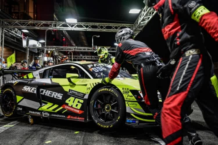 Nachtaction beim Audi R8 LMS GT3 evo II vom Team WRT