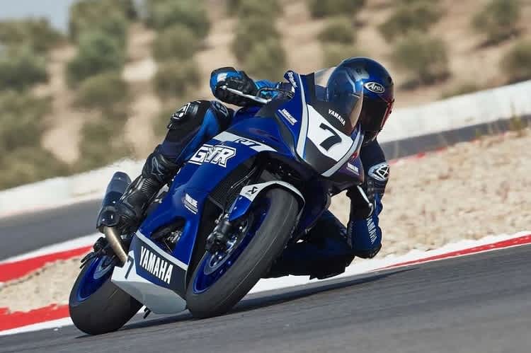 Yamaha R7 mit GYTR-Racing-Kit: Performance-Schub für die Rennstrecke