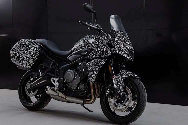 Offizielle Bilder der Triumph Tiger Sport 660: Der Tarnlook verbirgt nicht mehr viel