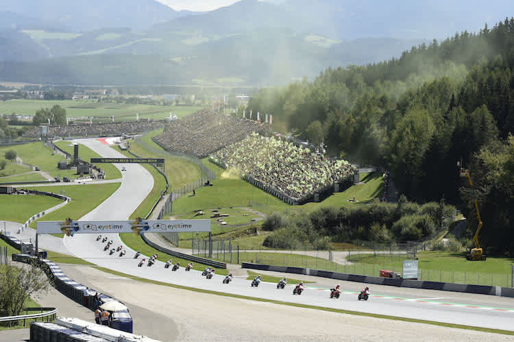 Auf den Tribünen am Red Bull Ring herrscht eine ganz besondere MotoGP-Atmosphäre