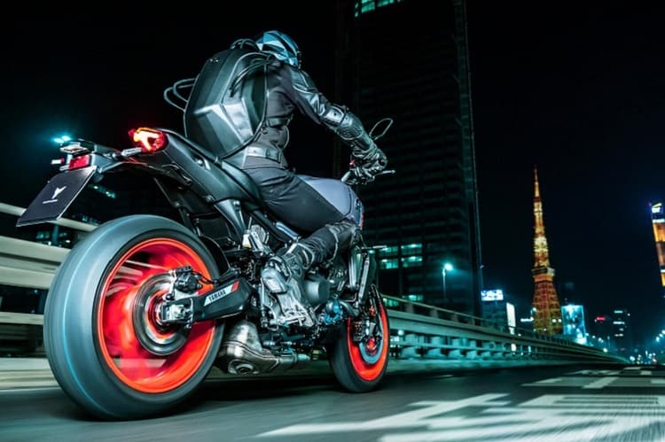 Yamaha MT-09, Jahrgang 2021: Wenn Motor, Chassis und Schwinge neu sind, muss man von einer Neukonstruktion sprechen