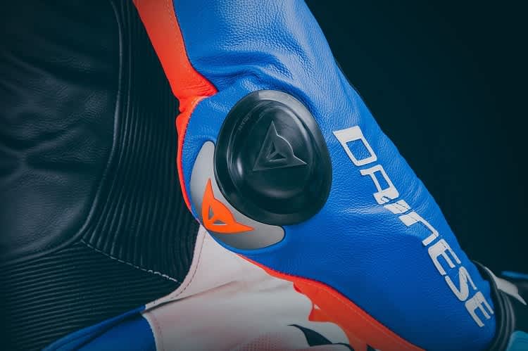 Yamaha-Importeur und iXS-Hersteller Hostettler übernimmt den Vertrieb von Dainese für die Schweiz