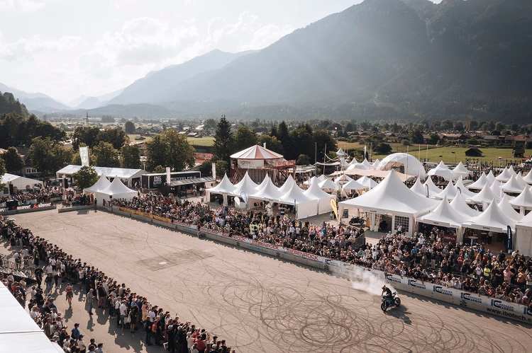Riesensause: Mehr als 40.000 Besucher kamen zu den BMW Motorrad Days