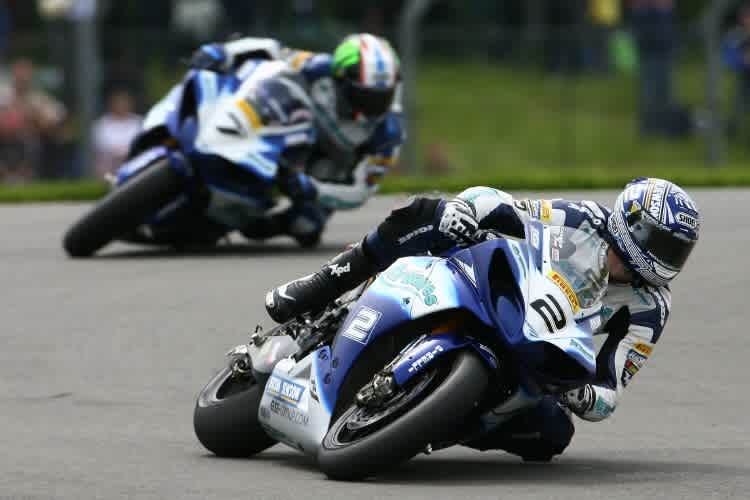 Leon Camier und James Ellison dominierten in Thruxton.