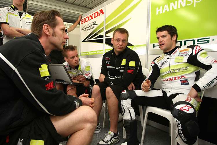 Carlos Checa berichtet von seinen Erfahrungen in der Superpole