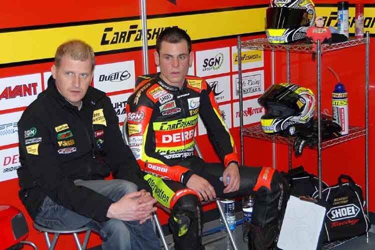 Teamchef Aki Ajo mit Sandro Cortese