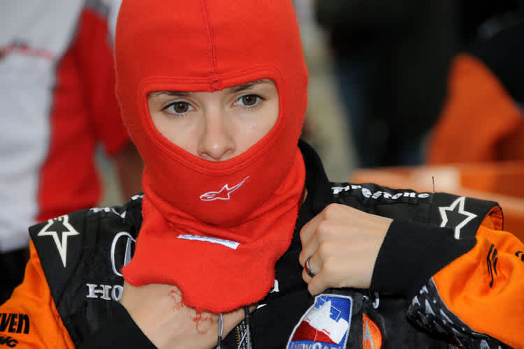 Danica Patrick hält sich bezüglich ihrer Zukunft noch bedeckt.