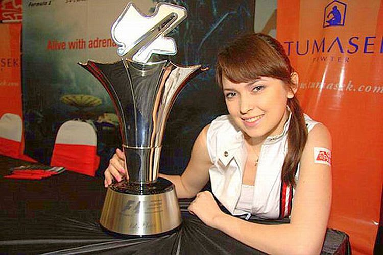 Einer der neuen Pokale, charmant präsentiert