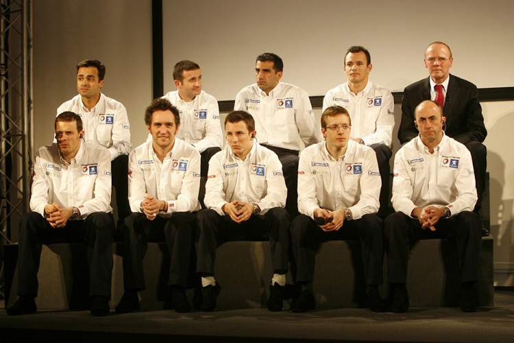 Text: Das Peugeot-Fahreraufgebot für Le Mans mit Sportchef Quesne