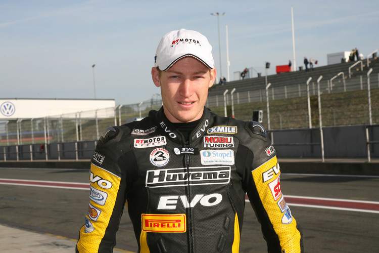 Gareth Jones vor Didier van Keymeulen.