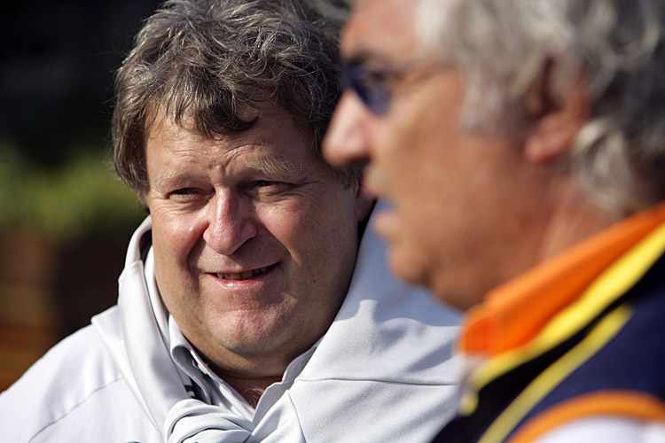 haug-skeptisch-vor-buda09