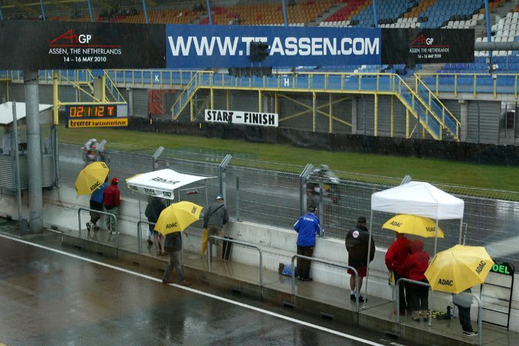 IDM Assen: Auch Regen war im Angebot.