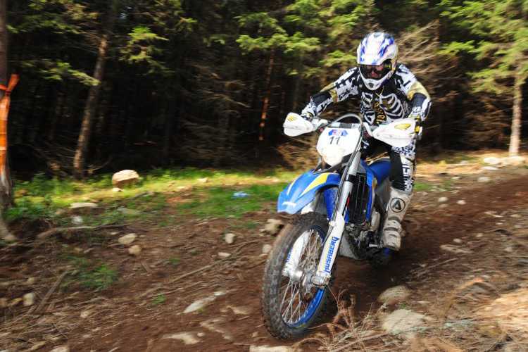Jimmy Lewis auf Husaberg
