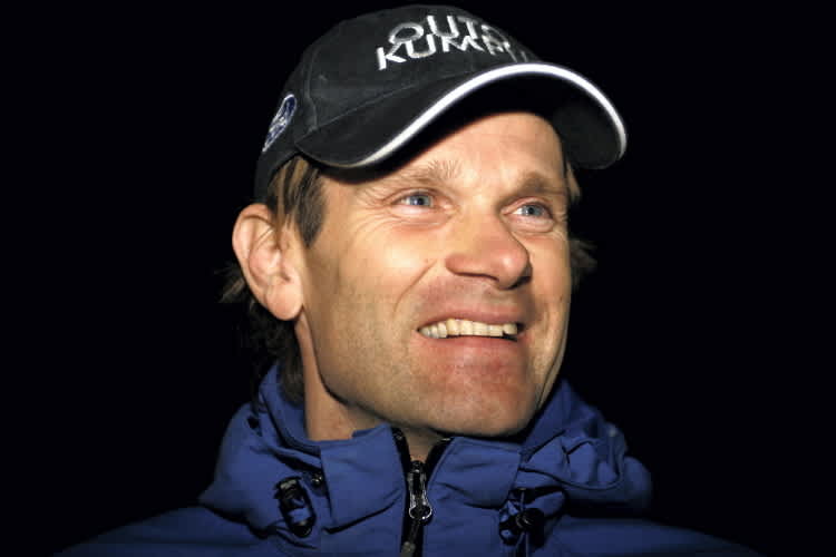 Grönholm kann es nicht lassen.